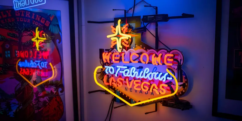 Welcome to Fabulous Las Vegas multicolor glass neon wall sign